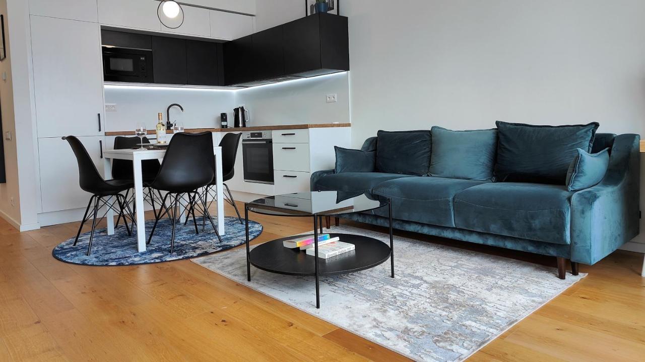 Beautiful 1 - Bedroom Apartment In Downtown 브라티슬라바 외부 사진